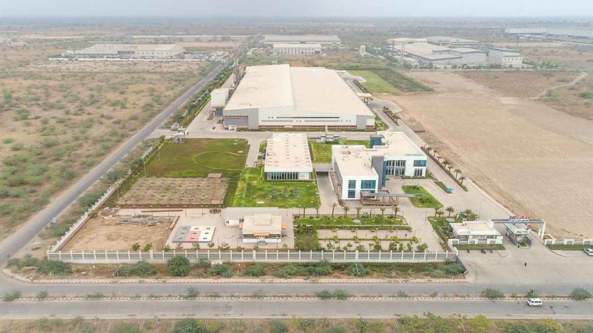 What Should You Consider When Selecting an Architectural and Engineering Consultant for Greenfield Industrial Projects?