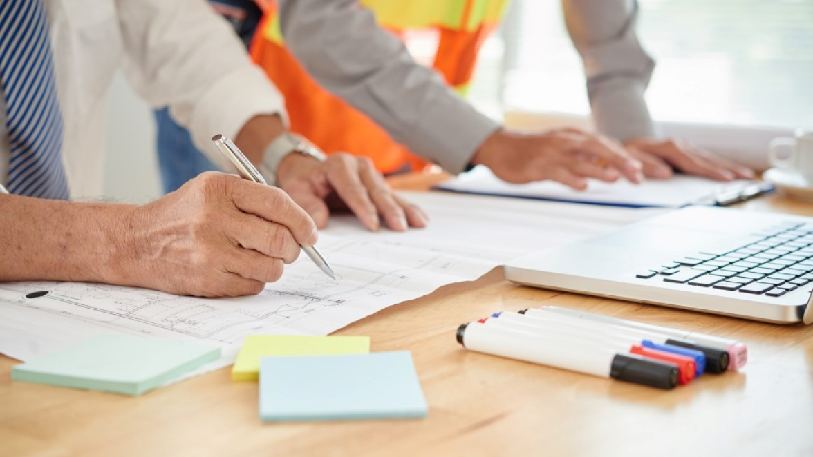 A Comprehensive Guide to Industrial Project Risk Assessment and Mitigation