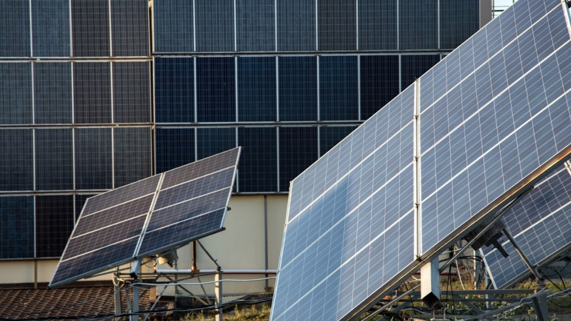 Why Should You Consider Solar Power for Factories?